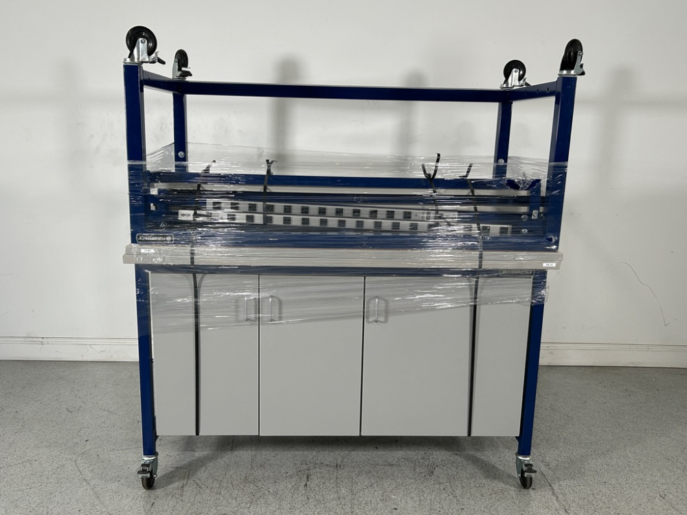 Image of Formaspace 5' Laboratory Tables - Quantity 2